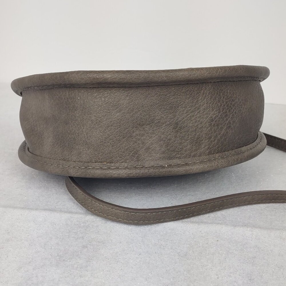 Antik Kraft Round Crossbody Bag Gray Brown Faux Leather Braided Handle - Picture 4 of 14